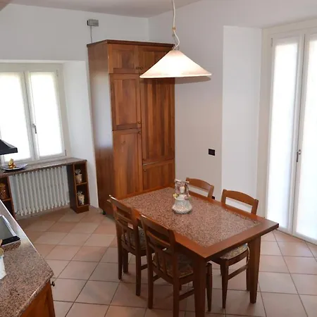 - Free Parking Near Apartman *